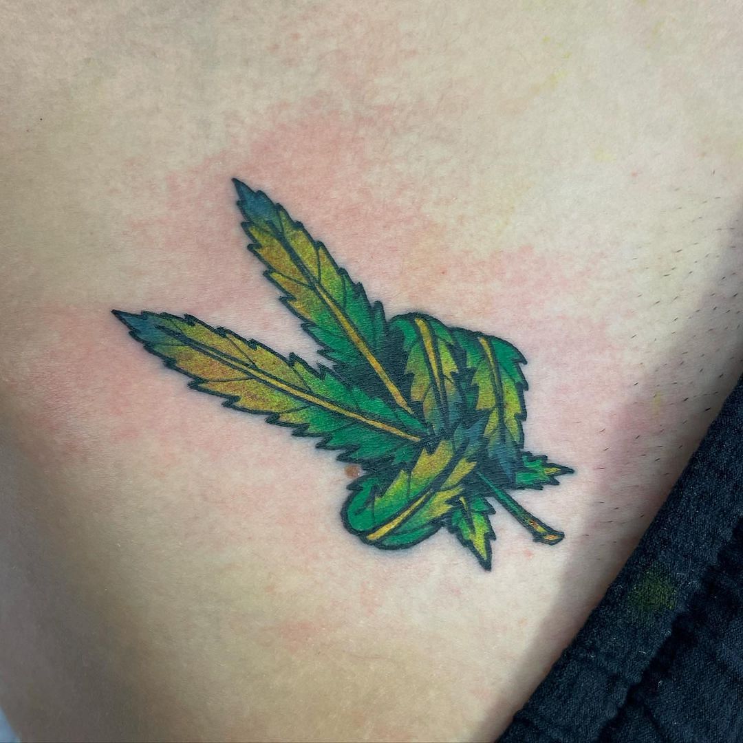 Meaning of marijuana leaf tattoos | BlendUp